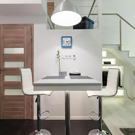 Modern - Close To Park *