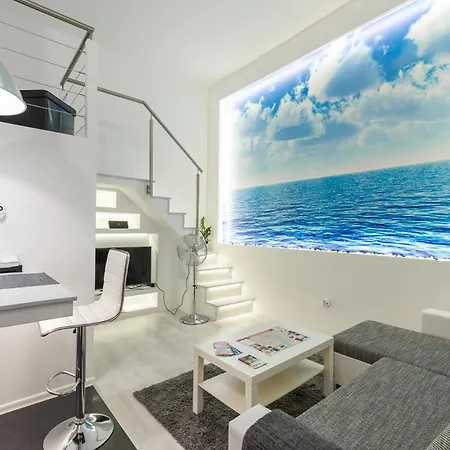 Modern - Close To Park *