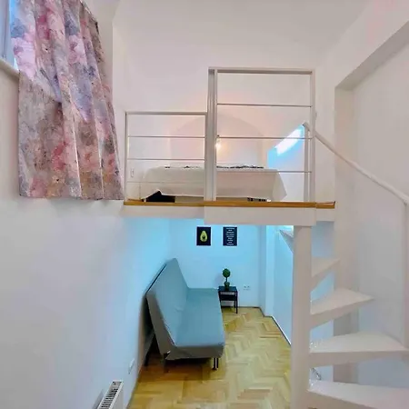 C Downtown Cozy Family Loft * Budapest