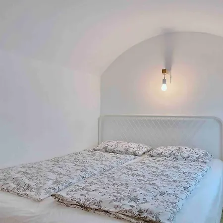 C Downtown Cozy Family Loft Apartment *