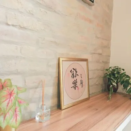 Elegant Nearby The Central Market Hall Apartment *