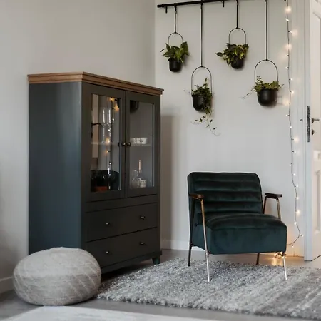 Apartment Cozy With Castle View