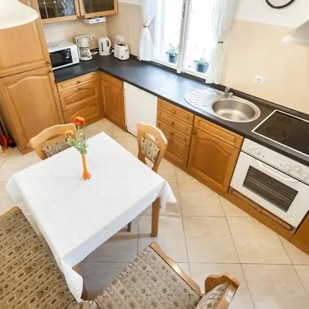 Haus In Mit Garten Tatil Evi Budapeşte