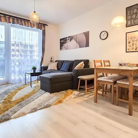 Apartment Samadhi Park *