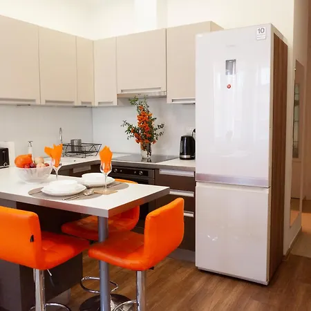 Perfect Place In The Center With Fast Wifi And Free Parking At Riverside
