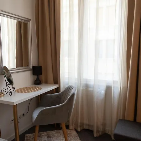 Perfect Place In The Center With Fast Wifi And Free Parking At Riverside Apartment Budapest