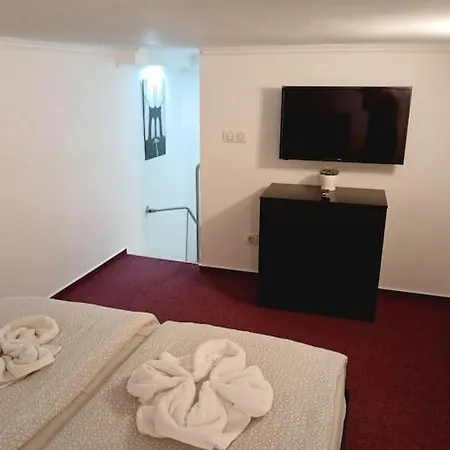 Voeroesmarty Street Apartment