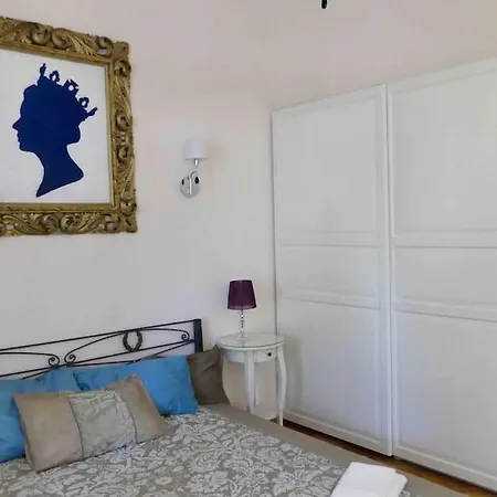 Villa Giulietta With Garden, Free Parking *