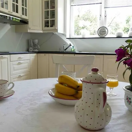 Giulietta With Garden, Free Parking Villa