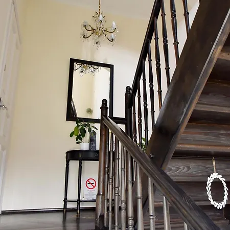 Giulietta With Garden, Free Parking Villa
