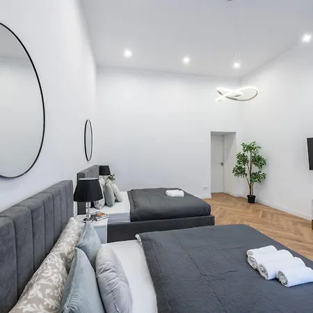 Charming E24 Grand Next To The Andrassy Fashion St Appartement *