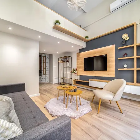 Rakoczi Stylish Entire Apartment