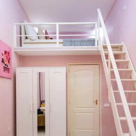 Diamond Lux - 4 Bedrooms 2 Bathrooms Apartment Budapest