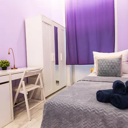 Diamond Lux - 4 Bedrooms 2 Bathrooms