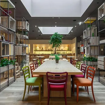 Intercityhotel Hotel