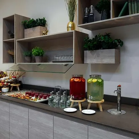 Intercityhotel Hotel 4*