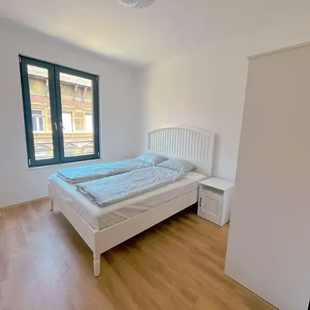 Apartment Spacious With Balcony And Garage