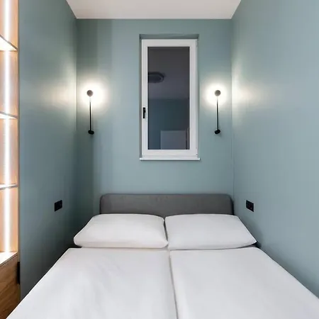 A50-designer No 1 * Budapest