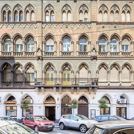 Apartment - Large And Comfy Budapest
