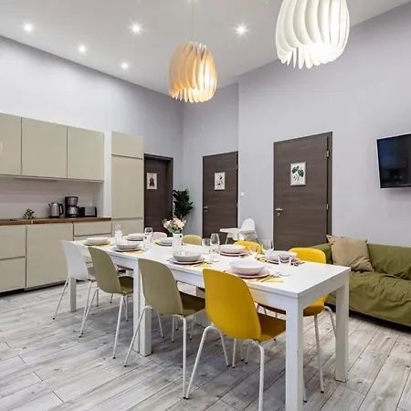Apartment - Large And Comfy Budapest