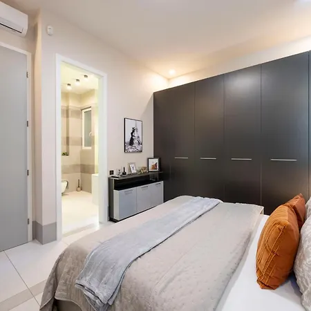 Luxurious High-end Grand On The St Stephen Road Budapeste