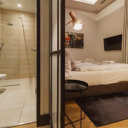 The Loft מלון
