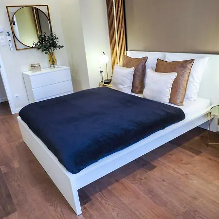 New Chic & Very Apartment