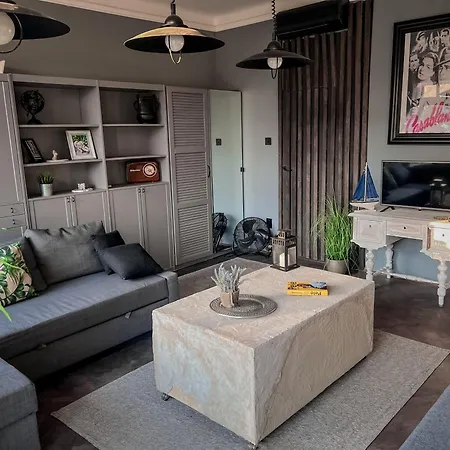 St George Apartment *