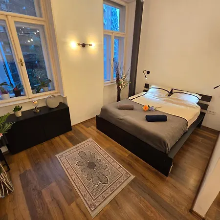 Da Vinci Loft Ap By Corvin Promenade Tram Line 4-6 * Budapest