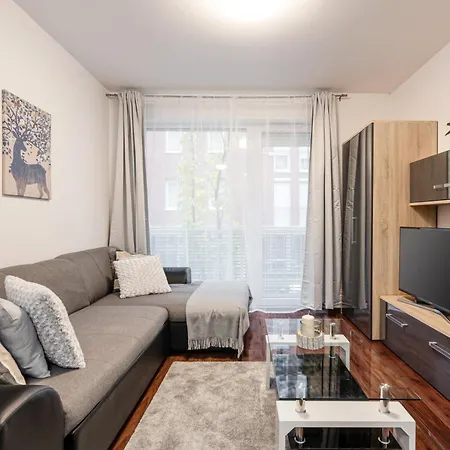 Apartmán Viola - Free Parking And Balcony *