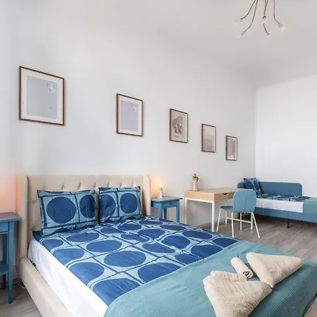 Apartment Vibrant Neighborhood Vibes Budapest