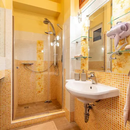 Vibrant Neighborhood Vibes Apartment Budapest