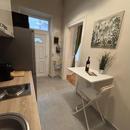 Downtown Majestic Apartment Budapest