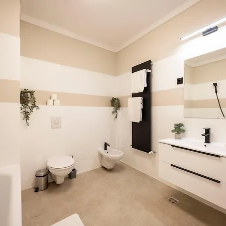 Exclusive Duplex Penthouse In The Heart Of *