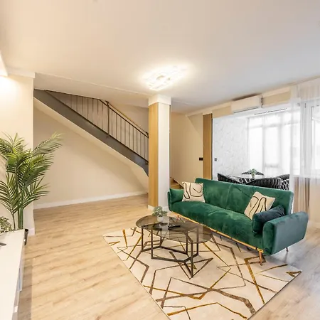 Exclusive Duplex Penthouse In The Heart Of