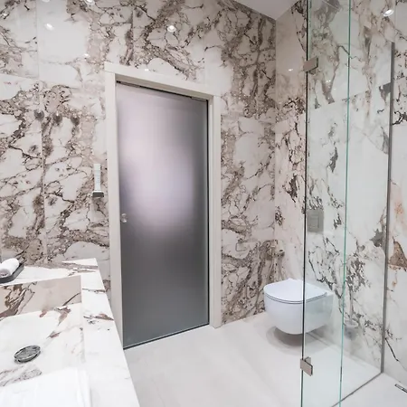 Damas 4* Budapest