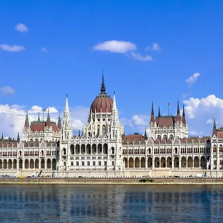 Apartment Perfect Place In The Center With Fast Wifi And Free Parking At Riverside Budapest