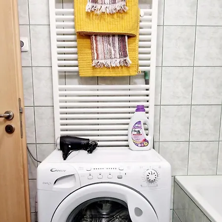 Apartment H10 With Free Parking Budapest