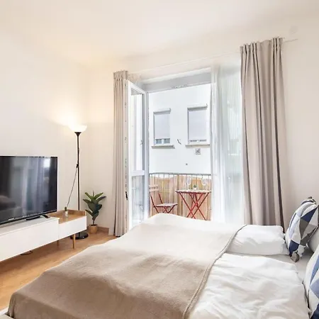 - Fresh With Balcony * 부다페스트