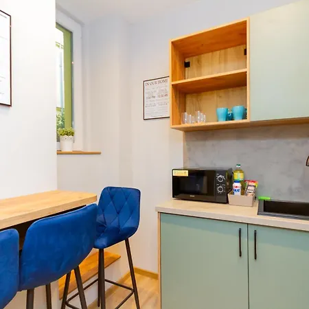 Boulevard Haven W Terrace & Ac By Nw Apartman