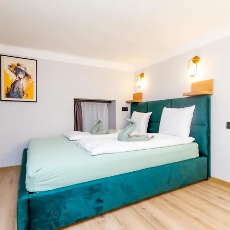 Apartman Boulevard Haven W Terrace & Ac By Nw
