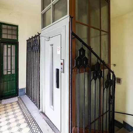 Stunning 3brm 3bath Julie Balcony & Views Budapest