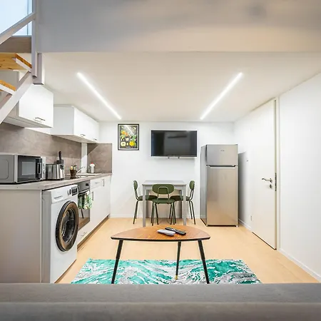 Cute Gallery Flat In Budapest, Spring Apartment Budapest
