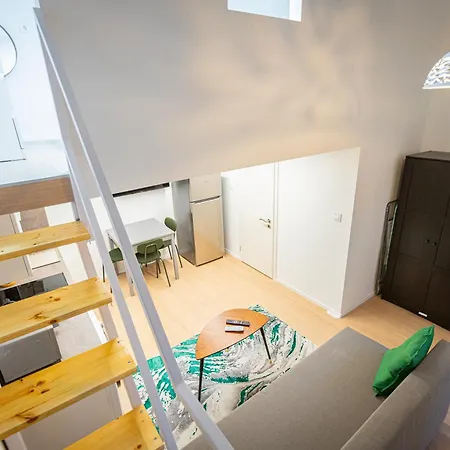 Apartment Cute Gallery Flat In Budapest, Spring *