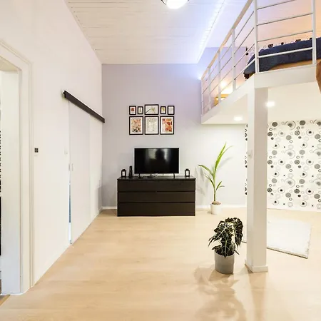 Vibrant Apartment Budapest