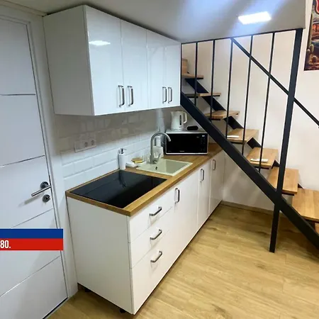 Little Americas Interstate Apartman *