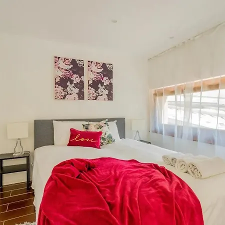 Chic Retreat With Jacuzzi By Gozsdu Udvar & Fashionst Appartement Budapest
