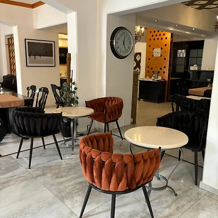 Gloria Center Otel 3*