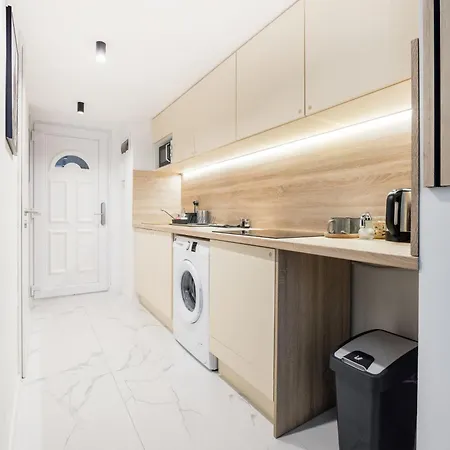Modern Downtown Oasis * Budapest