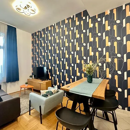 Gatsby Design By Chivi In Gozsdu #freeparking *